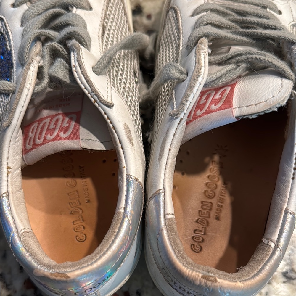 Kids “Super Star” Golden Goose sneakers with glittery purple/blue star - Picture 5 of 10